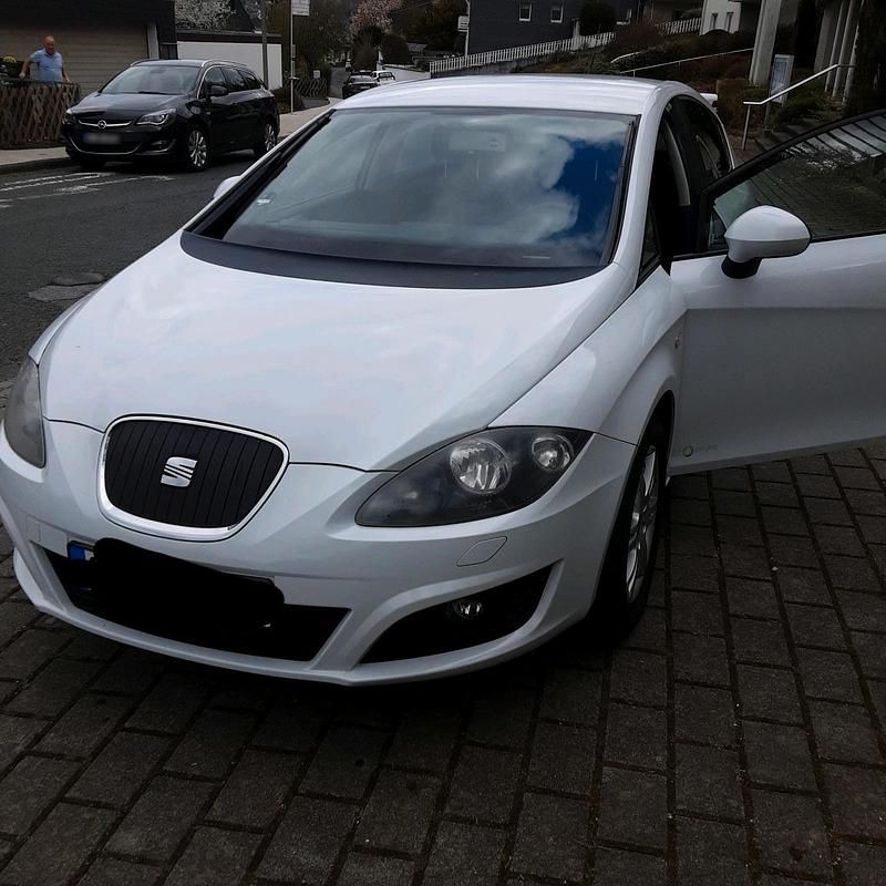 Second-hand Seat Leon 110 CP (80 kW) 2012 Alb Berlinǎ
