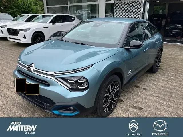 Blau Gebraucht 2022 Citroën e-C4 Feel Limousine | 18.989 € (Guter Preis) - Bild 1/4