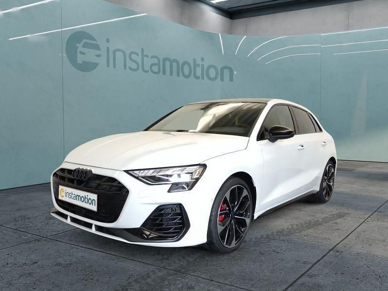 Weiß Gebraucht 2025 Audi S3 Limousine | 53.999 € - Bild 1/4