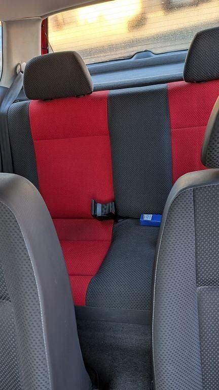 Gebraucht VW Polo Basis 50 PS (36 kW) 2000 Rot Limousine