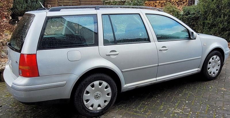 Gebraucht VW Golf IV 101 PS (74 kW) 1999 Silber Kombi