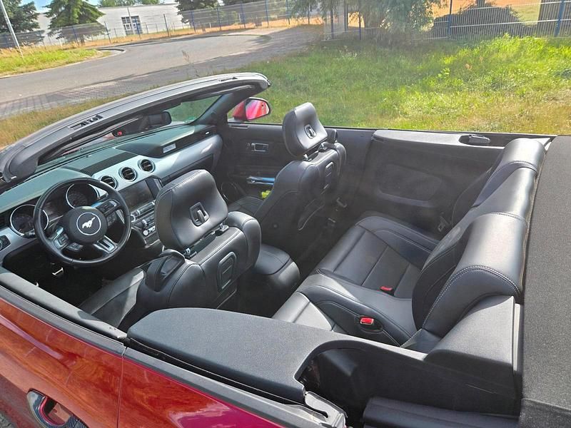 Gebraucht Ford Mustang 421 PS (309 kW) 2016 Rot Cabrio