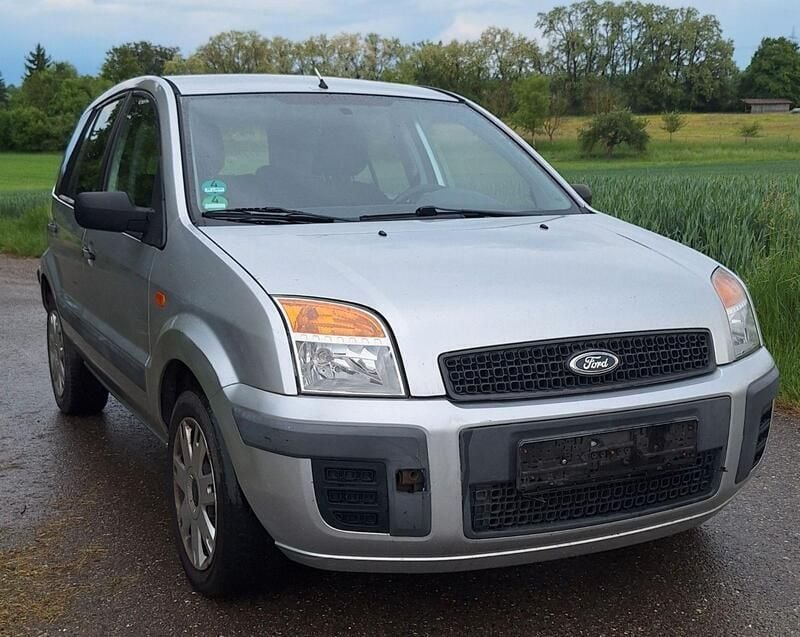 Silber Gebraucht 2009 Ford Fusion Style Kleinwagen | 2.950 € (Fairer Preis) - Bild 1/4