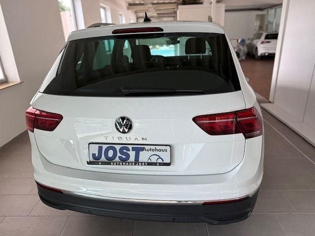 Gebraucht VW Tiguan Active 150 PS (110 kW) 2023 Weiß SUV