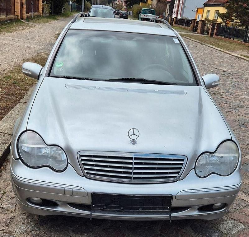 Gebraucht Mercedes C200 163 PS (119 kW) 2003 Silber Kombi