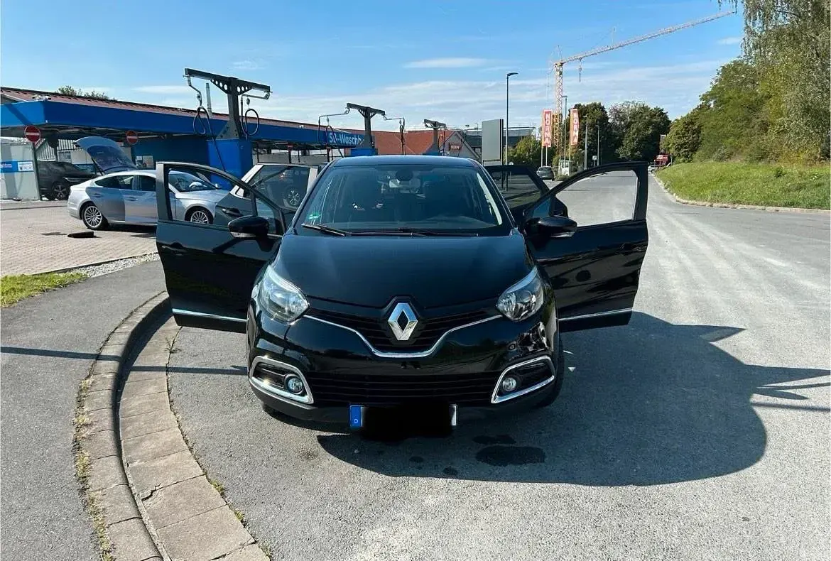 Begagnad Renault Captur 90 HK (66 kW) 2015 Svart SUV
