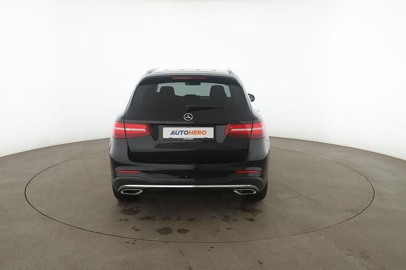 Gebraucht Mercedes GLC250 AMG line 211 PS (155 kW) 2019 Schwarz SUV