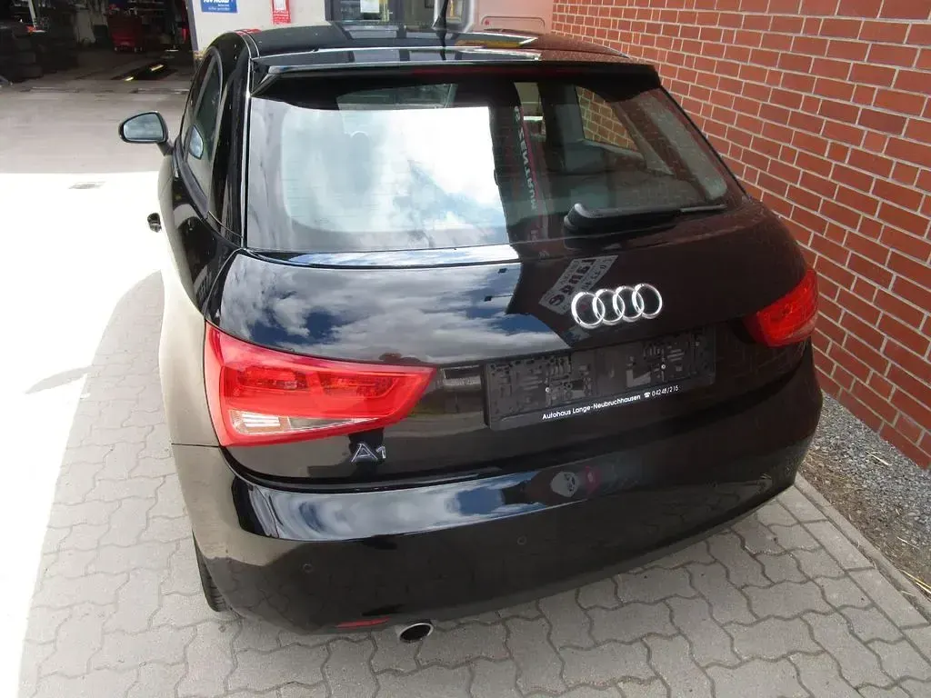 Gebraucht Audi A1 Ambition 105 PS (77 kW) 2011 Schwarz Kleinwagen