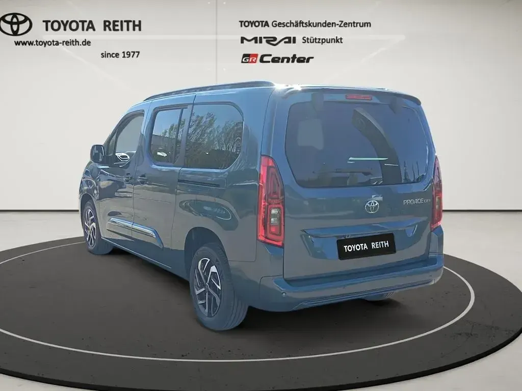 Neu Toyota Proace Verso City 131 PS (96 kW) 2026 Libeccio blue Kombi