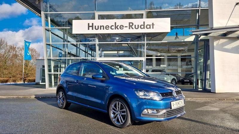 Gebraucht VW Polo LOUNGE 110 PS (80 kW) 2015 Blau Limousine