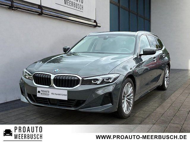 Dravitgrau Gebraucht 2023 BMW 320 Shadowline Kombi | 37.600 € (Fairer Preis) - Bild 1/4