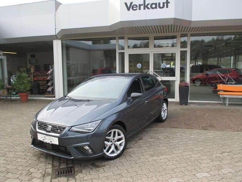 Magneticgraumetallic Gebraucht 2021 Seat Ibiza FR Limousine | 16.990 € (Fairer Preis) - Bild 1/4