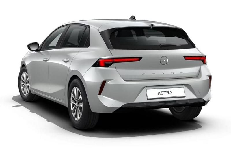 Gebraucht Opel Astra Edition 131 PS (96 kW) 2024 Arktis weiß Limousine