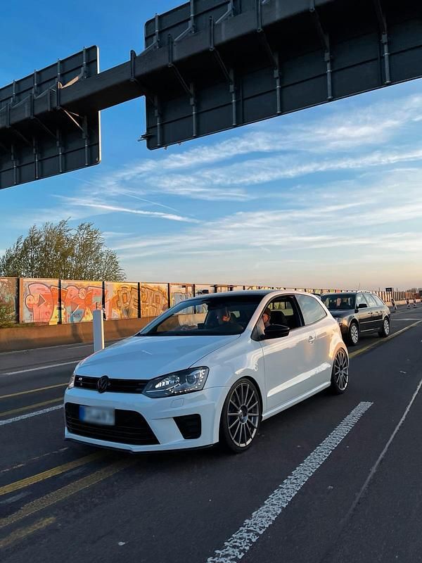 Gebraucht VW Polo 220 PS (161 kW) 2014 Weiß Kleinwagen