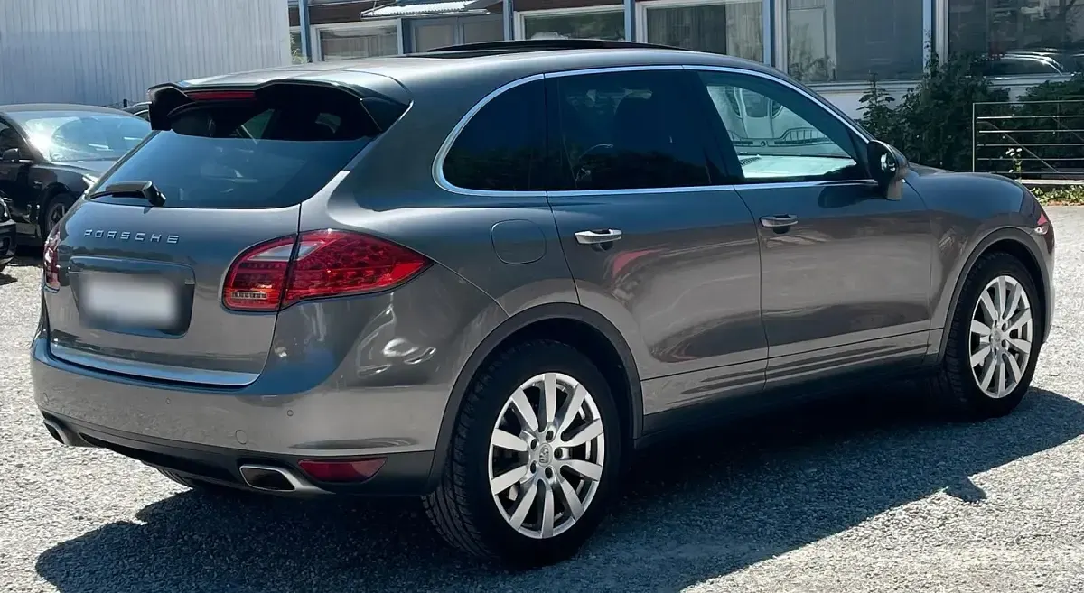 Gebraucht Porsche Cayenne 241 PS (177 kW) 2010 Grau SUV
