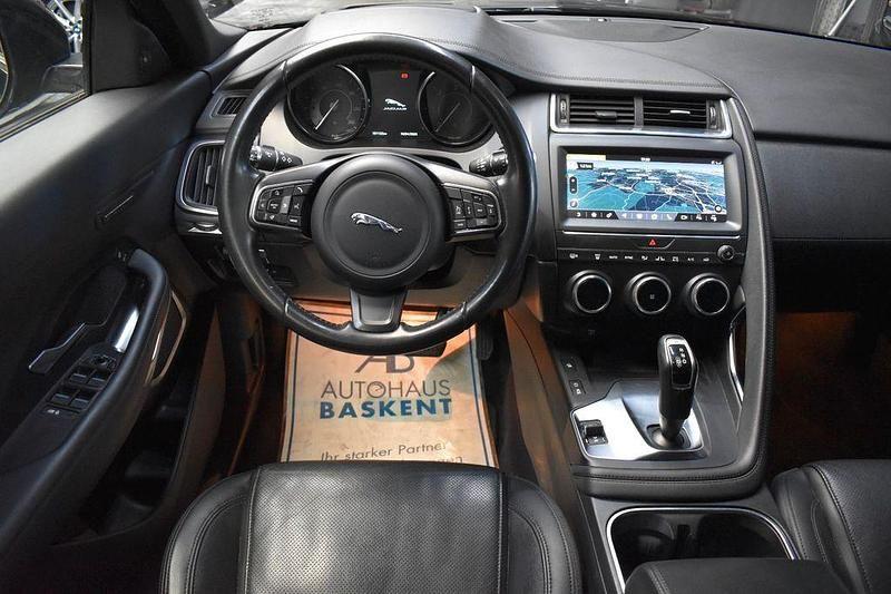 Gebraucht Jaguar E-Pace R-Dynamic 241 PS (177 kW) 2019 Schwarz SUV
