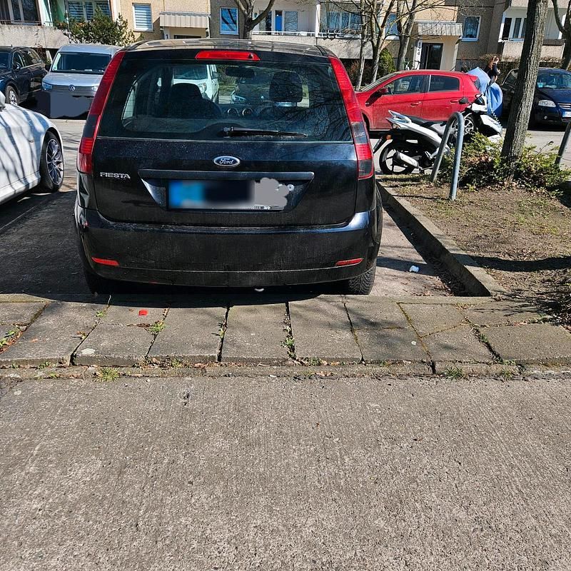 Gebraucht Ford Fiesta 63 PS (46 kW) 2005 Schwarz Kleinwagen