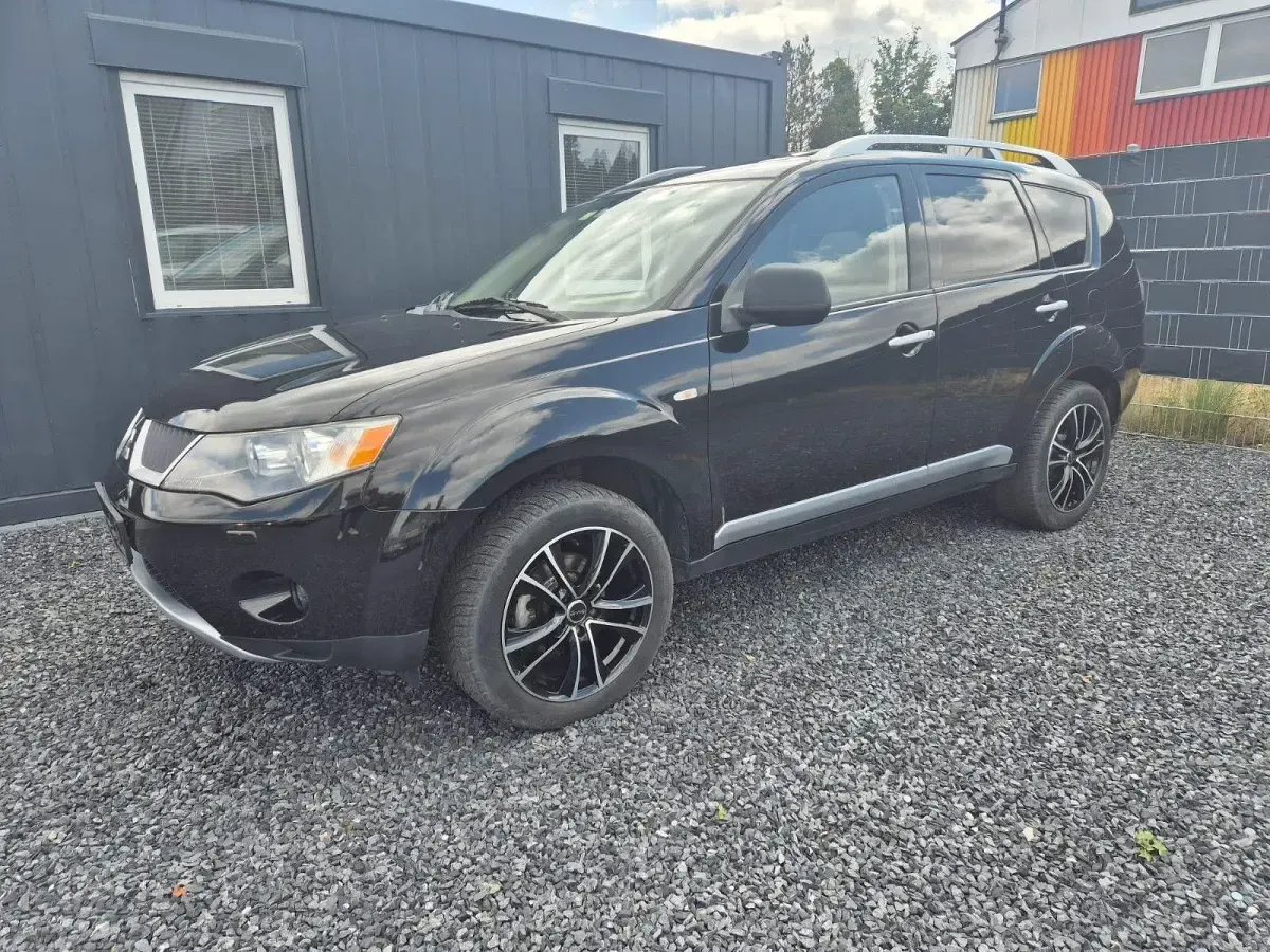 Gebraucht Mitsubishi Outlander 156 PS (114 kW) 2010 Schwarz SUV