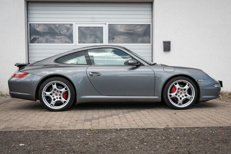 Grau Gebraucht 2005 Porsche 911 Carrera S Coupé | 50.400 € (Superpreis) - Bild 1/4