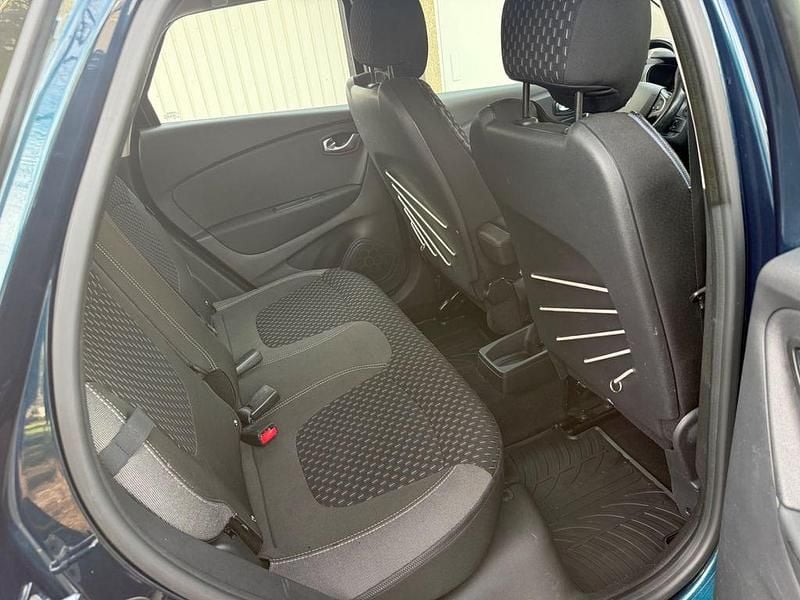 Gebraucht Renault Captur Intens 150 PS (110 kW) 2019 Grün SUV