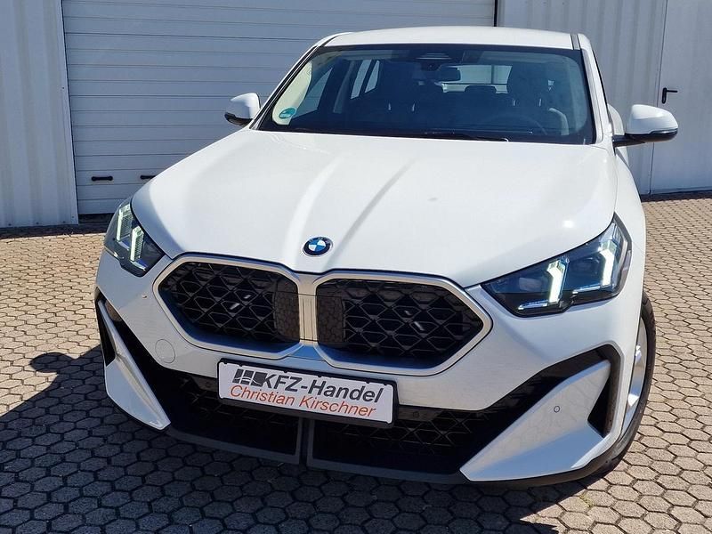 Gebraucht BMW X2 Shadowline 150 PS (110 kW) 2024 Weiß SUV