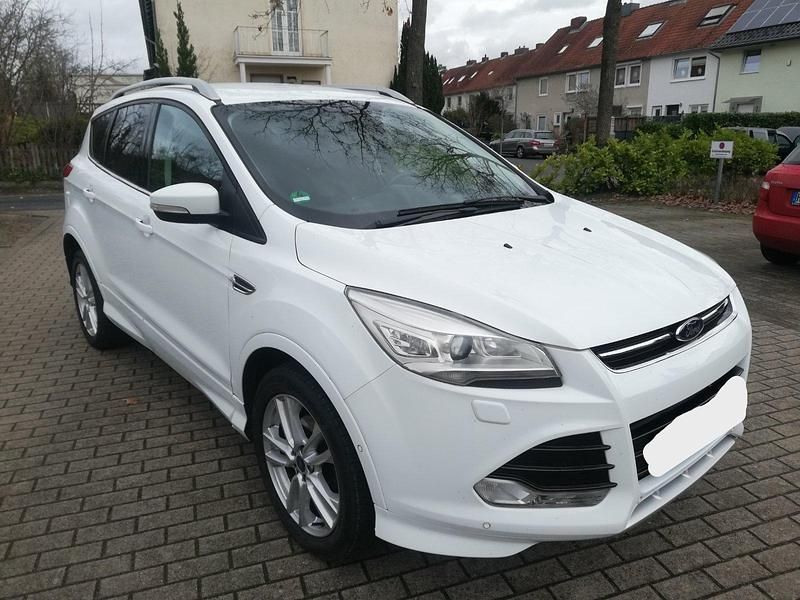 Weiß Gebraucht 2014 Ford Kuga S SUV | 8.999 € (Fairer Preis) - Bild 1/4