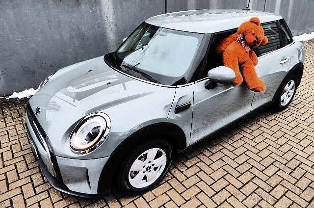 Gebraucht Mini Cooper Essential 136 PS (100 kW) 2022 Grau Kleinwagen