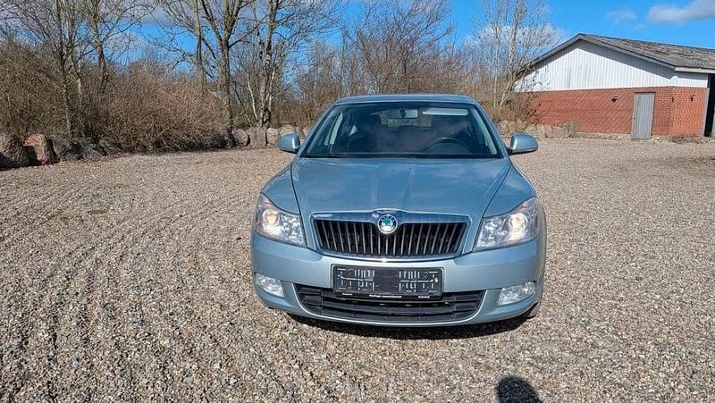 Gebraucht Skoda Octavia Elegance 105 PS (77 kW) 2011 Grün Limousine