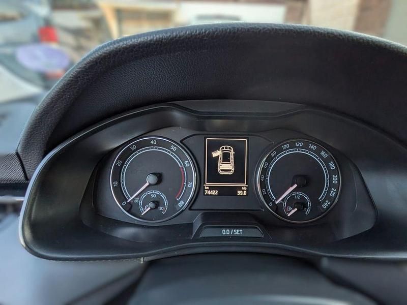 Gebraucht Skoda Kamiq Active 95 PS (69 kW) 2019 Schwarz SUV