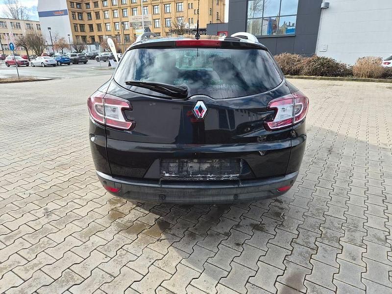 Gebraucht Renault Mégane III Dynamique 131 PS (96 kW) 2010 Schwarz Limousine