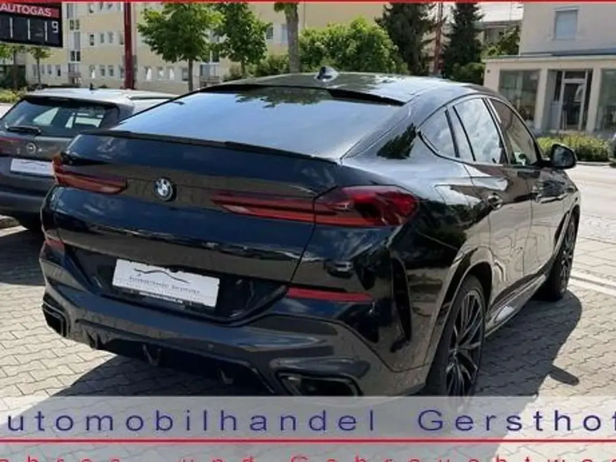 Gebraucht BMW X6 M 530 PS (389 kW) 2022 Schwarz SUV