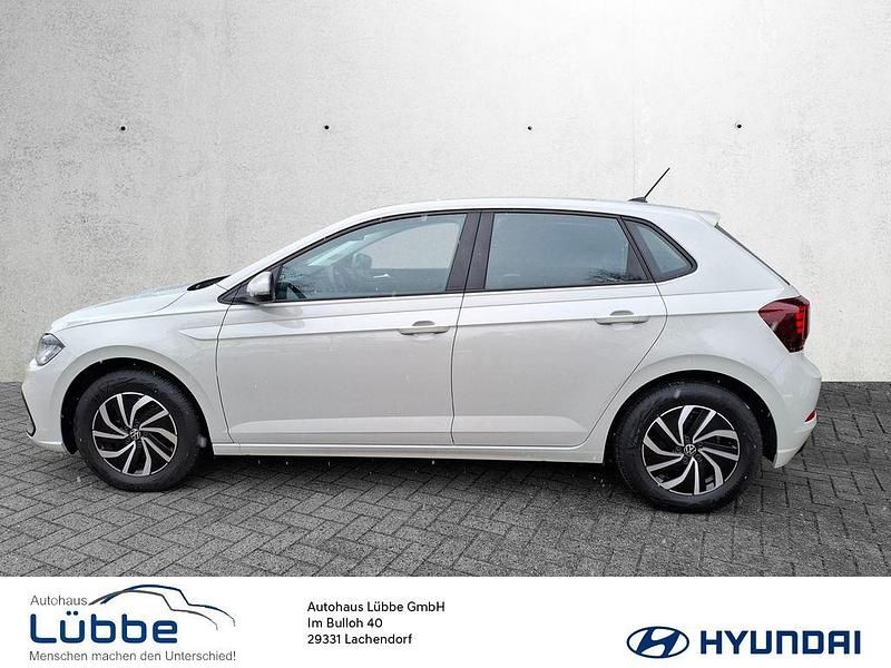 Gebraucht VW Polo Life 95 PS (69 kW) 2024 Grau Kleinwagen