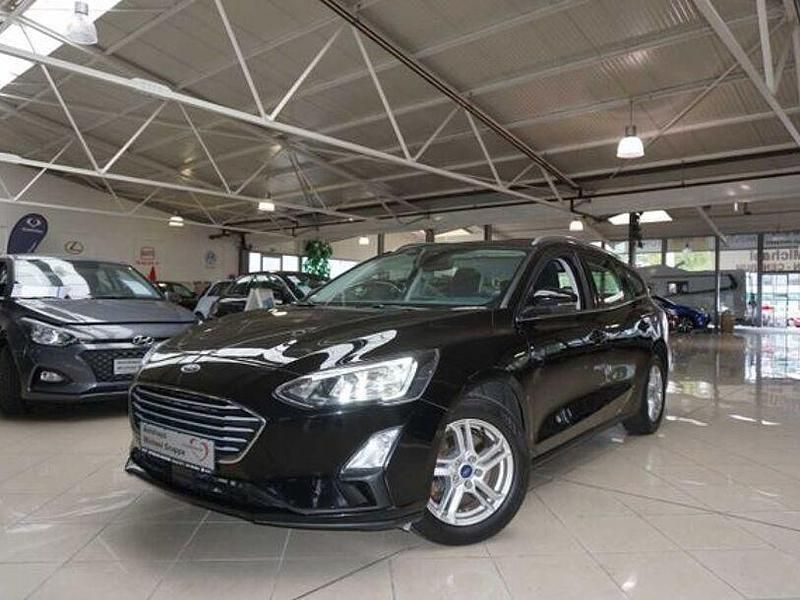 Obsidian schwarz metallic Gebraucht 2021 Ford Focus Kombi | 14.900 € (Superpreis) - Bild 1/4