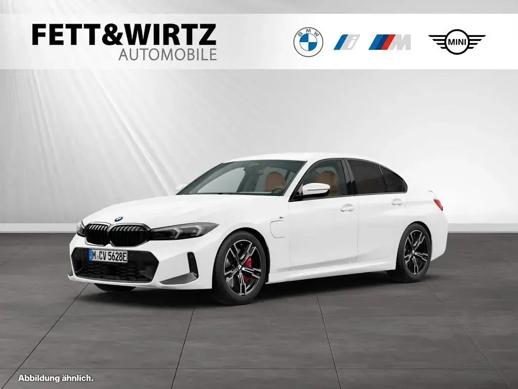 Gebraucht BMW 330e M Sport 292 PS (214 kW) 2025 Limousine