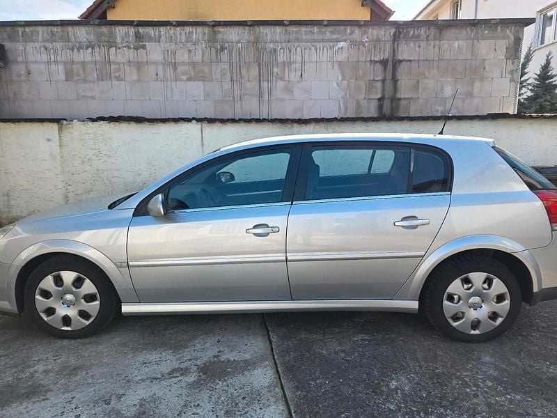 Gebraucht Opel Signum 155 PS (114 kW) 2008 Silber Kleinwagen