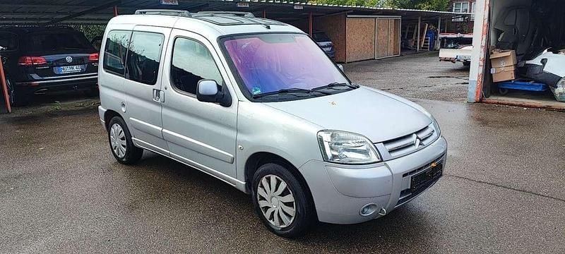 Silber Gebraucht 2005 Citroën Berlingo Van / Kleinbus | 2.390 € (Guter Preis) - Bild 1/4