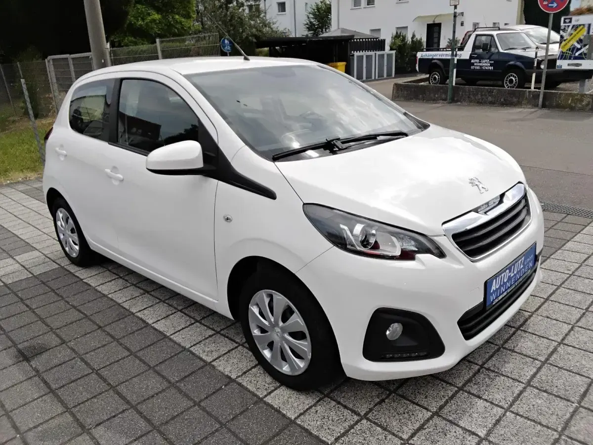 Gebraucht Peugeot 108 Active 69 PS (50 kW) 2017 Weiß Kleinwagen