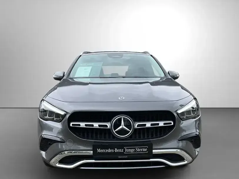 Gebraucht Mercedes GLA250 Progressive 224 PS (164 kW) 2025 Grau SUV