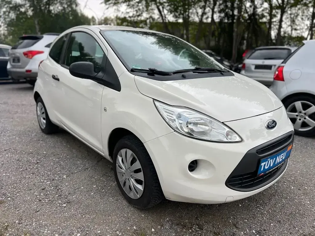 Gebraucht Ford Ka Ambiente 69 PS (50 kW) 2013 Weiß Kleinwagen