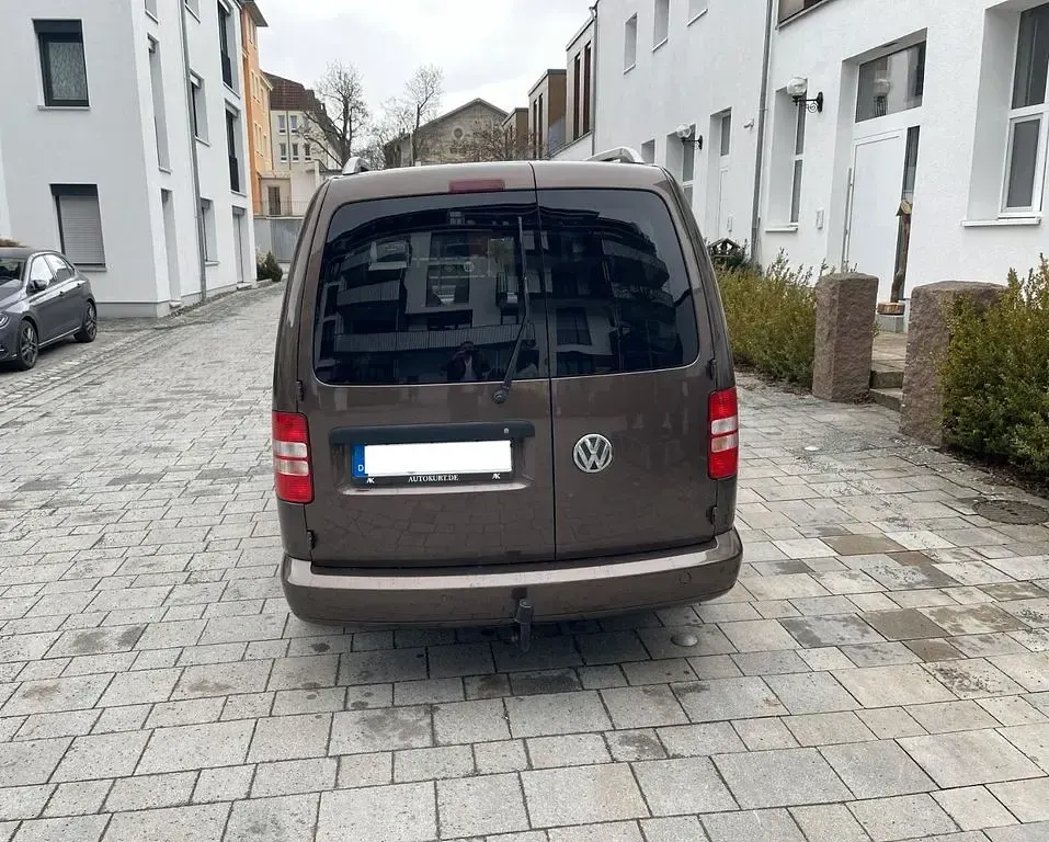 Gebraucht VW Caddy 109 PS (80 kW) 2014 Braun Van / Kleinbus