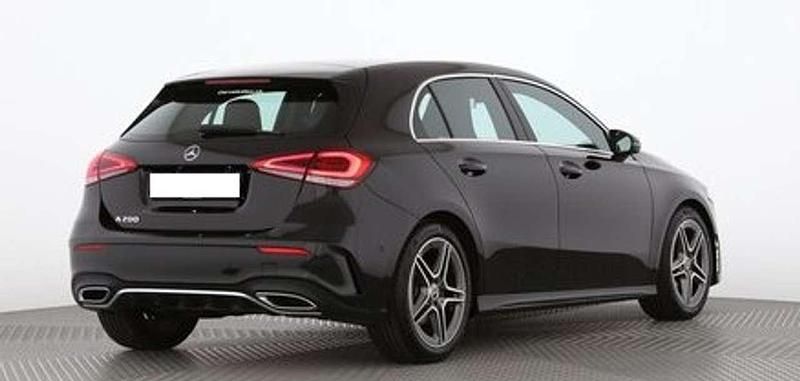 Gebraucht Mercedes A200 Progressive 163 PS (119 kW) 2018 Schwarz Limousine