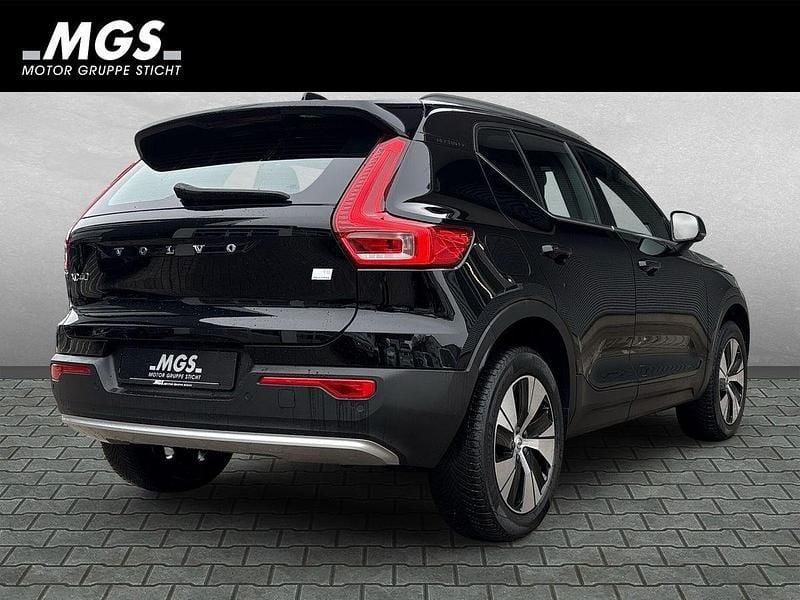 Gebraucht Volvo XC40 Core 179 PS (131 kW) 2022 Black stone SUV