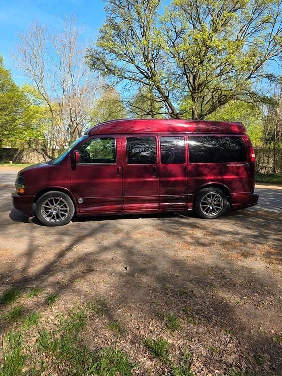 Second-hand Chevrolet Express 314 CP (230 kW) 2012 Roșu