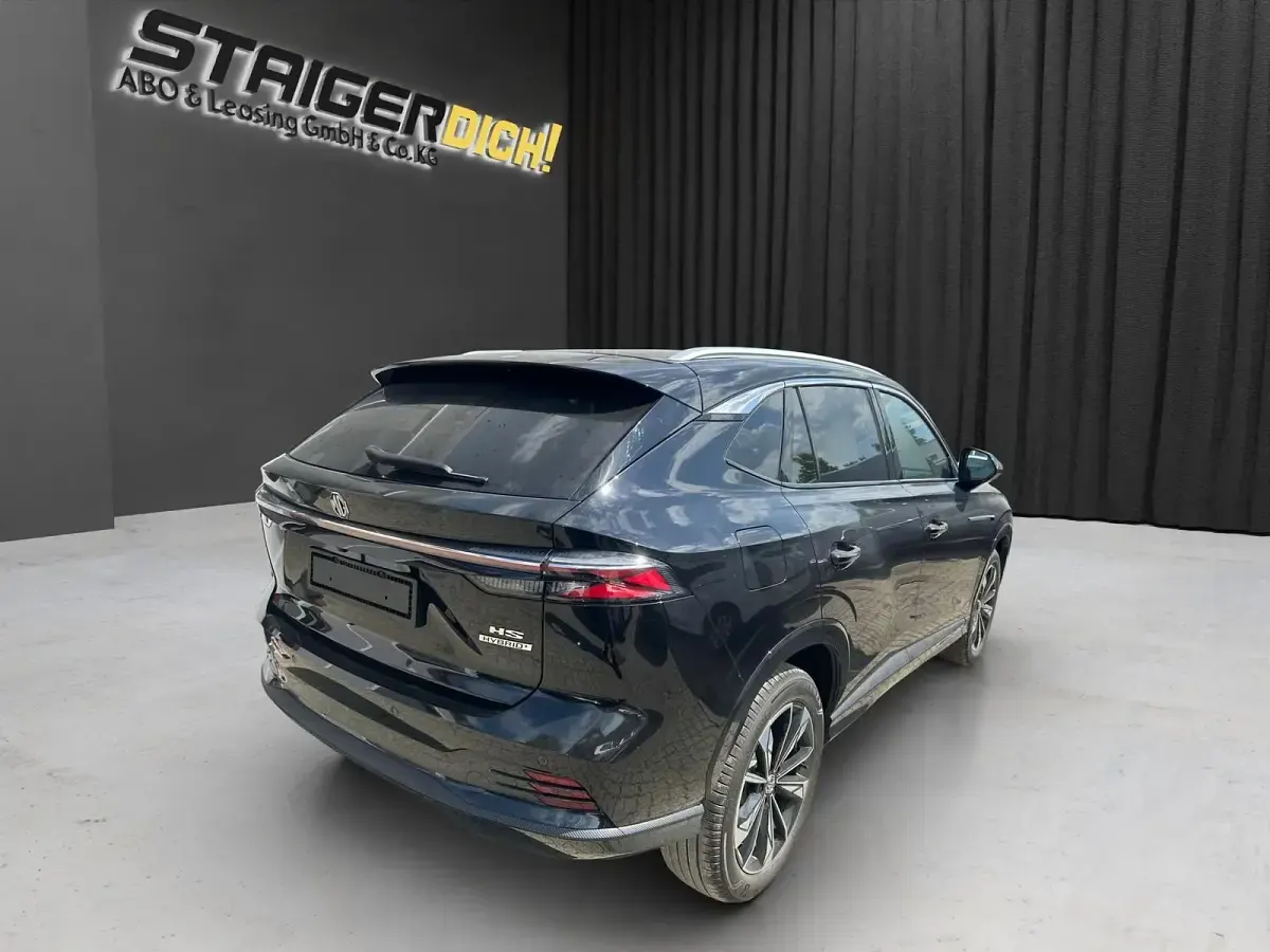 Neu MG HS Luxury 224 PS (164 kW) 2026 Pebble black SUV