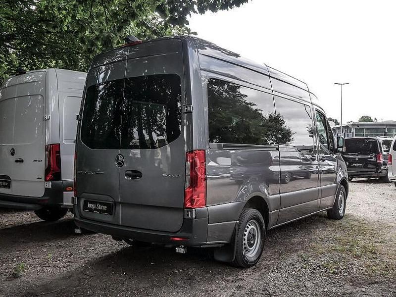 Gebraucht Mercedes Sprinter 170 PS (125 kW) 2023 Grau Van