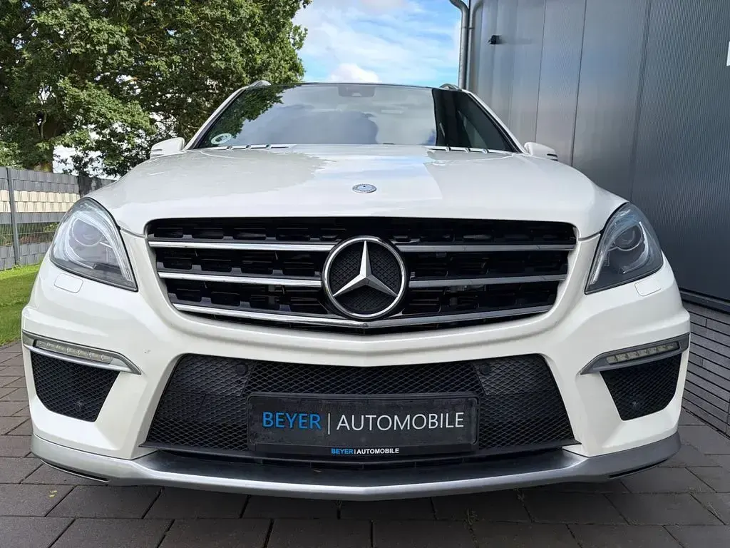 Gebraucht Mercedes ML63 AMG AMG 557 PS (409 kW) 2012 Weiß SUV
