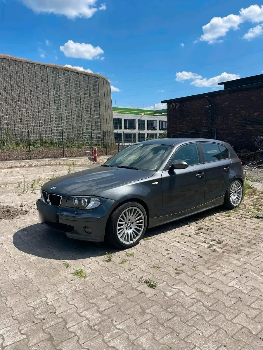 Gebraucht BMW 120 150 PS (110 kW) 2006 Grau Kleinwagen
