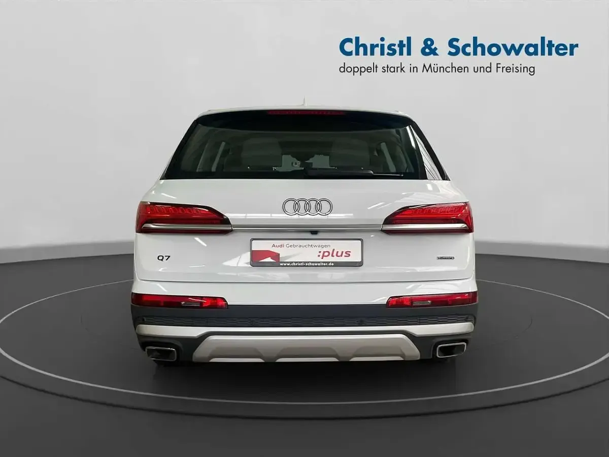 Używany Audi Q7 231 KM (169 kW) 2025 Biały SUV