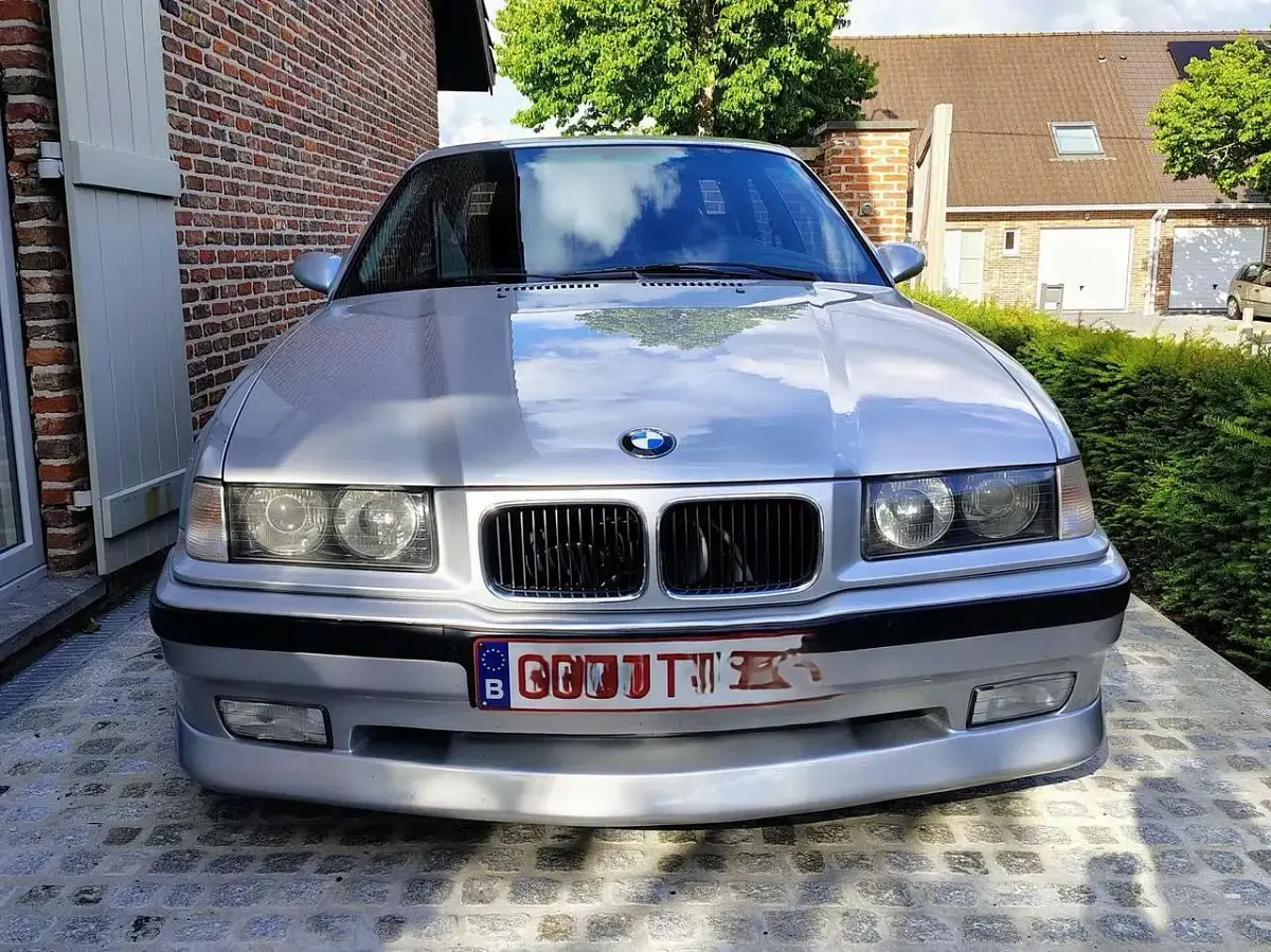 Gebraucht BMW M240 Basis 241 PS (177 kW) 1993 Silber Coupé