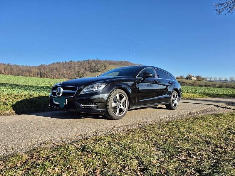 Gebraucht 2012 Mercedes CLS500 Shooting Brake Kombi | 25.499 € - Bild 1/4